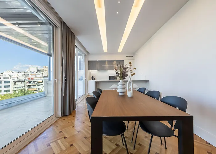 Phaedrus Living City Center Luxury Flat Neos Kosmos